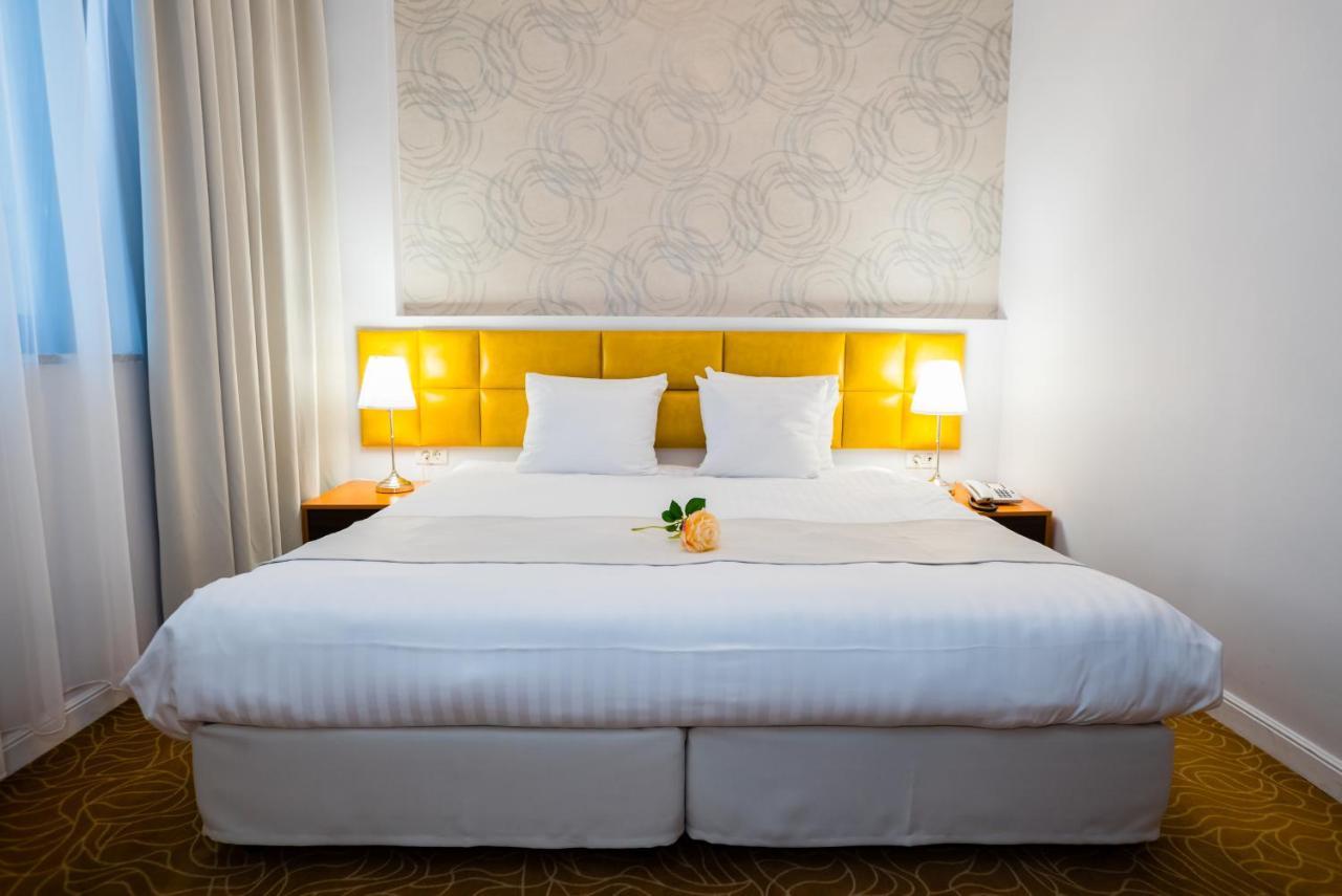 Best Western Hotel Lev Or I Bukurešť Exteriér fotografie